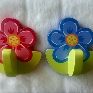 Colorful Flower Wall Hooks - Pink & Blue